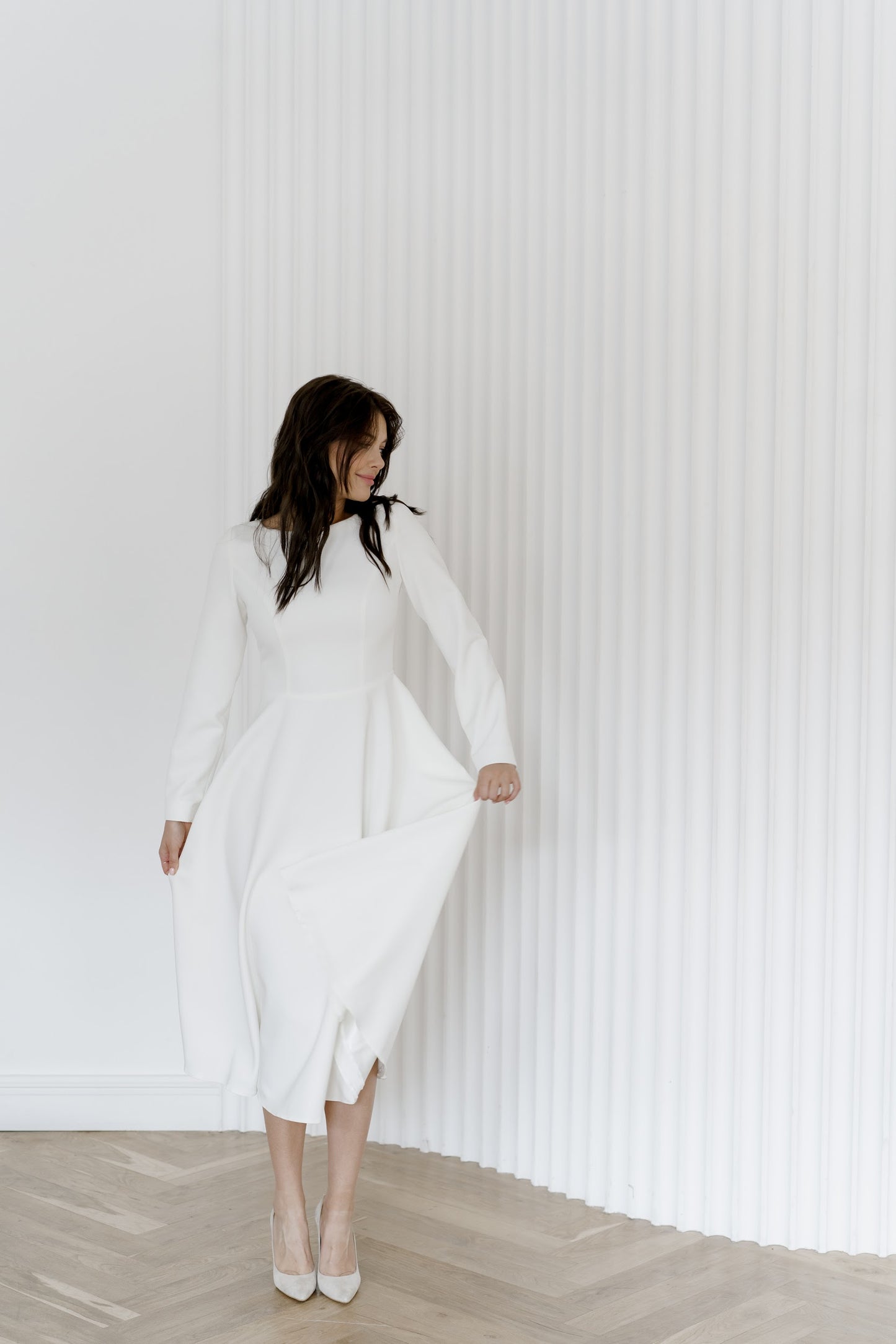 Tea lenght wedding dress • long sleeve wedding dress • short wedding dress • modest wedding dress • minimalist dress