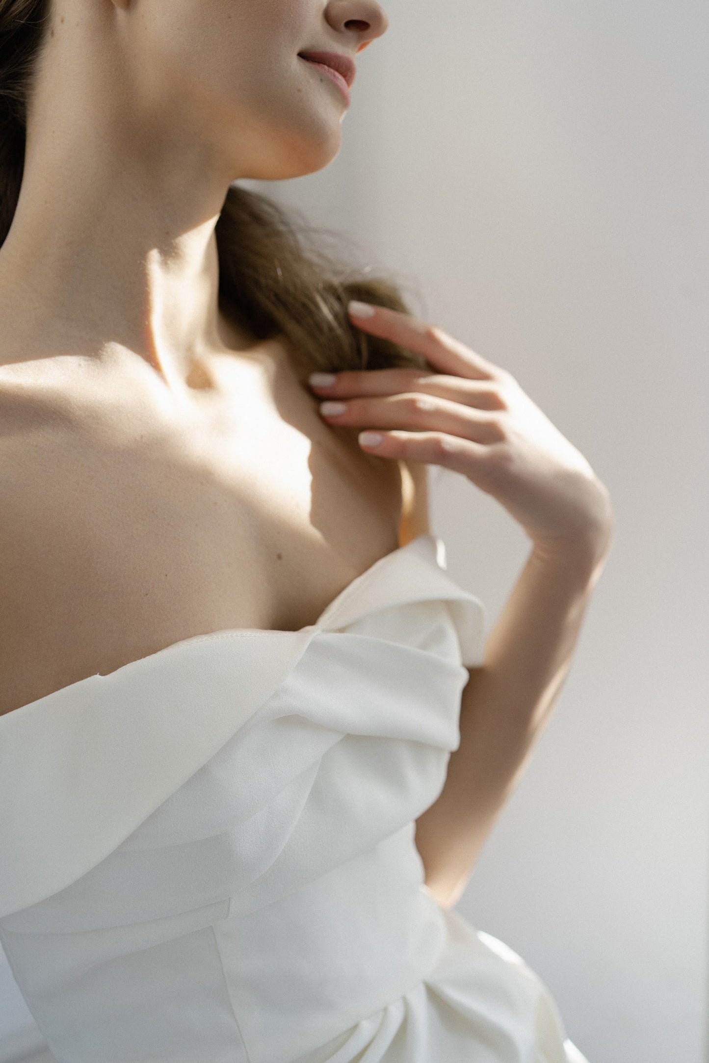 Off shoulder wedding dress • simple wedding dress • sexy wedding dress • classic wedding dress