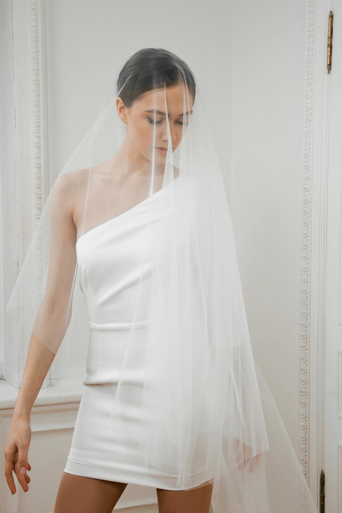 Short wedding dress • tight wedding dress • simple wedding dress • one shoulder wedding dress • sexy wedding dress • elegant bridal gown