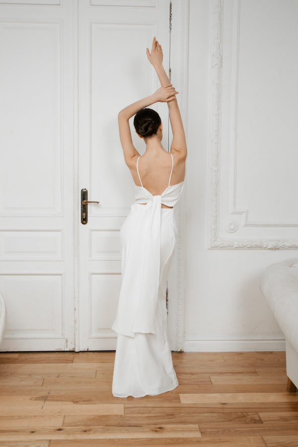 Simple wedding dress, crepe dress with spaghetti straps, sheath sillhouette, casual wedding dress