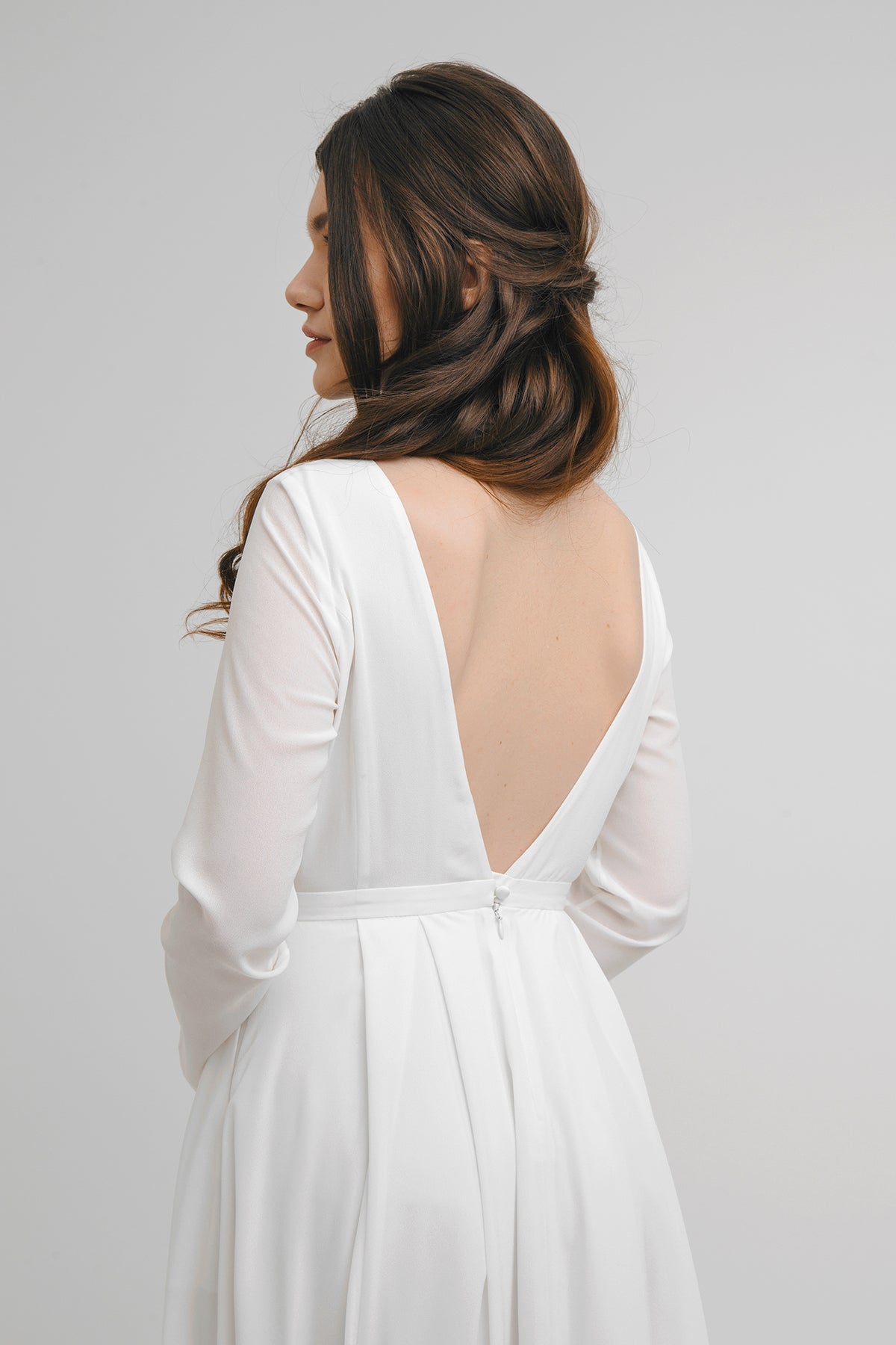 Modest wedding dress with pockets, A-Line dress, long sleeves crepe wedding dress