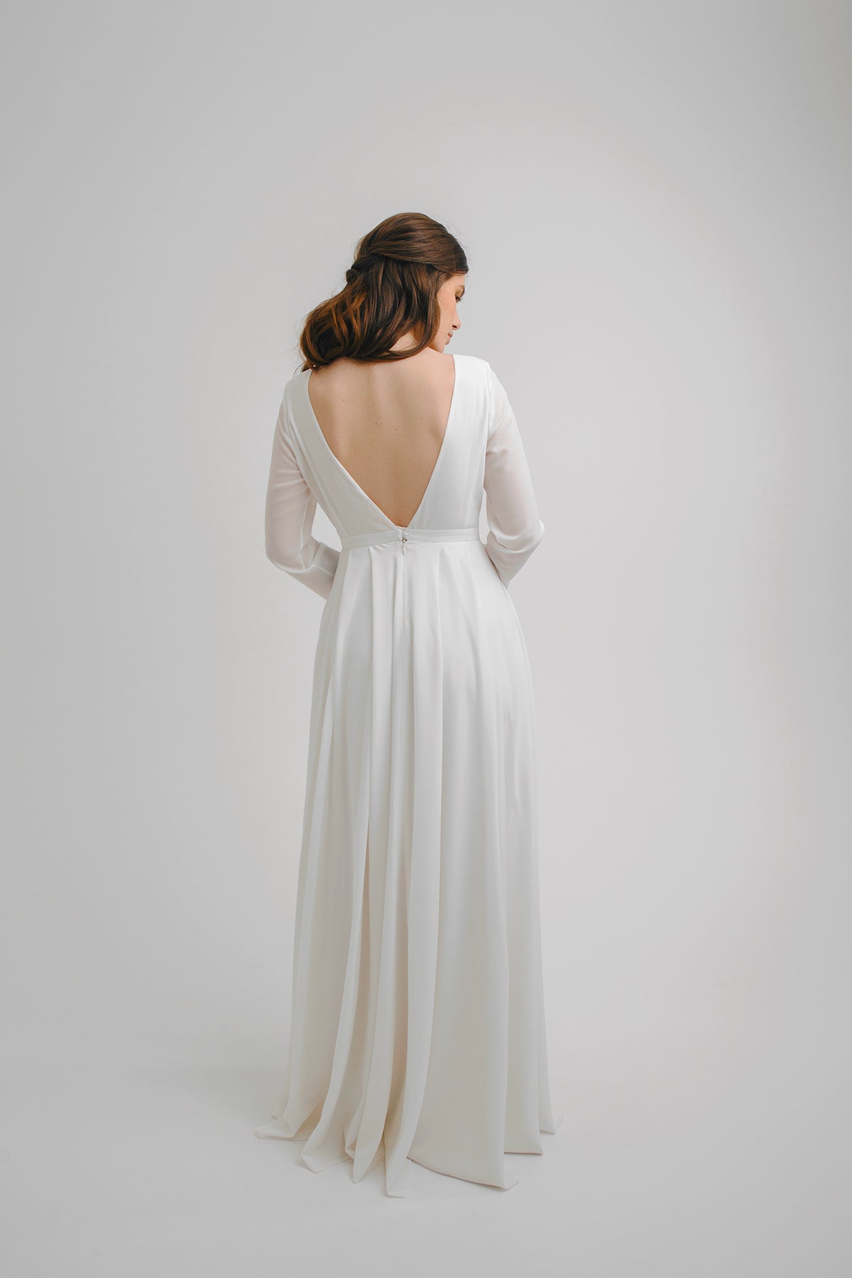 Modest wedding dress with pockets, A-Line dress, long sleeves crepe wedding dress
