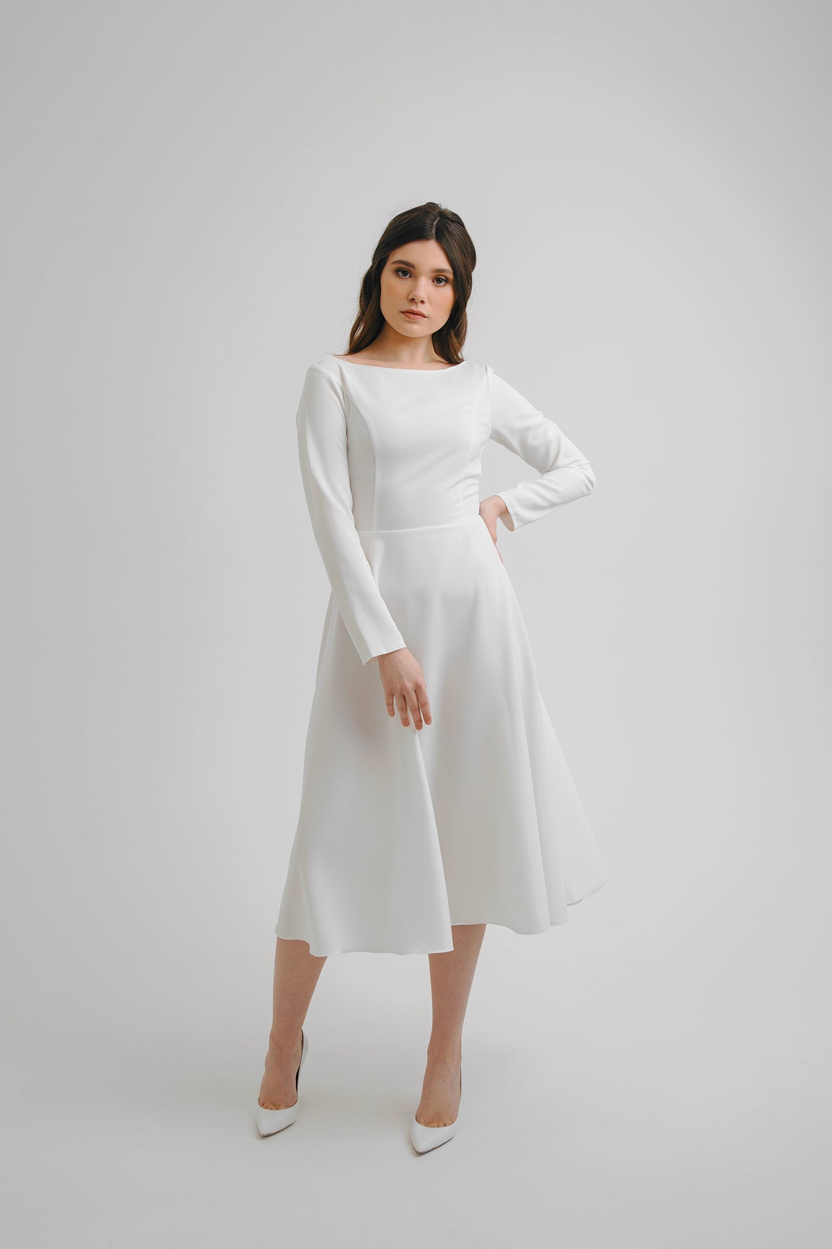 Tea lenght wedding dress • long sleeve wedding dress • short wedding dress • modest wedding dress • minimalist dress