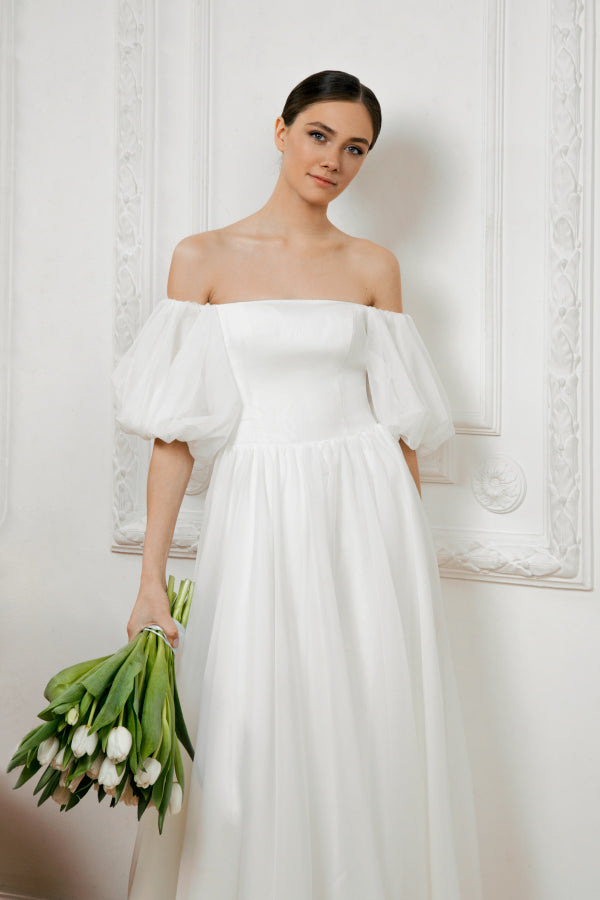Off shoulder wedding dress • minimalist bridal gown