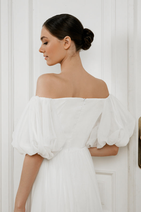 Off shoulder wedding dress • minimalist bridal gown