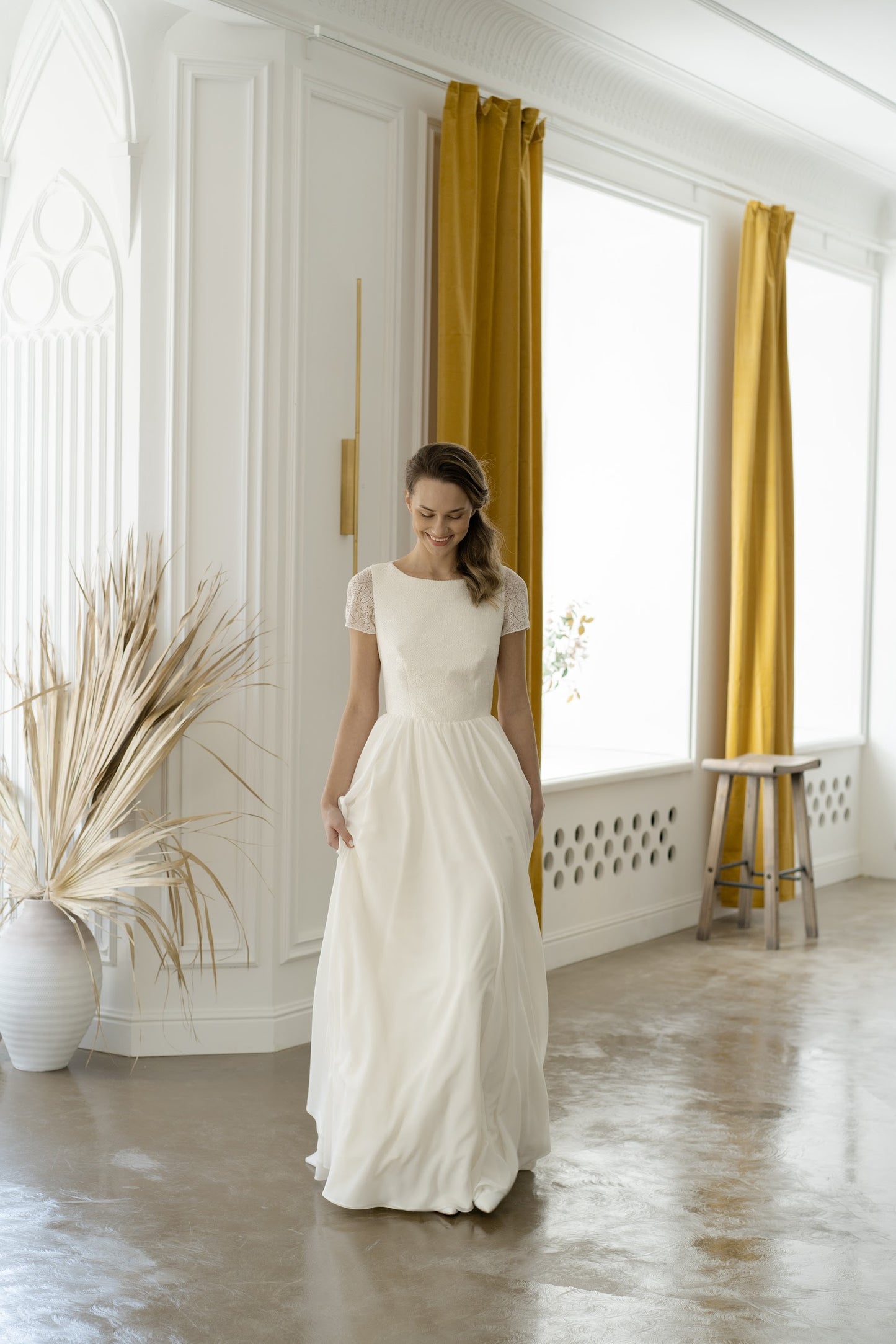 Lace wedding dress • simple wedding dress
