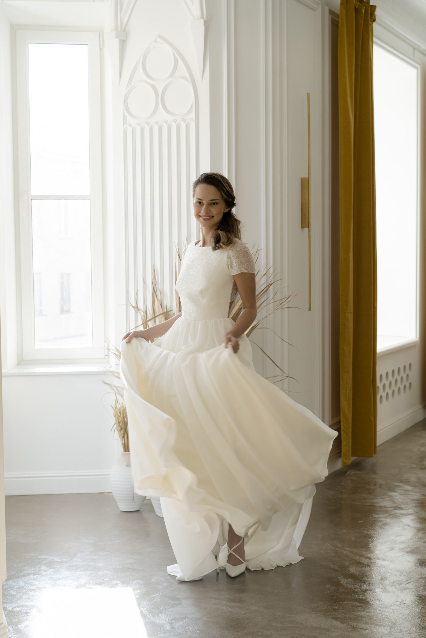 Lace wedding dress • simple wedding dress