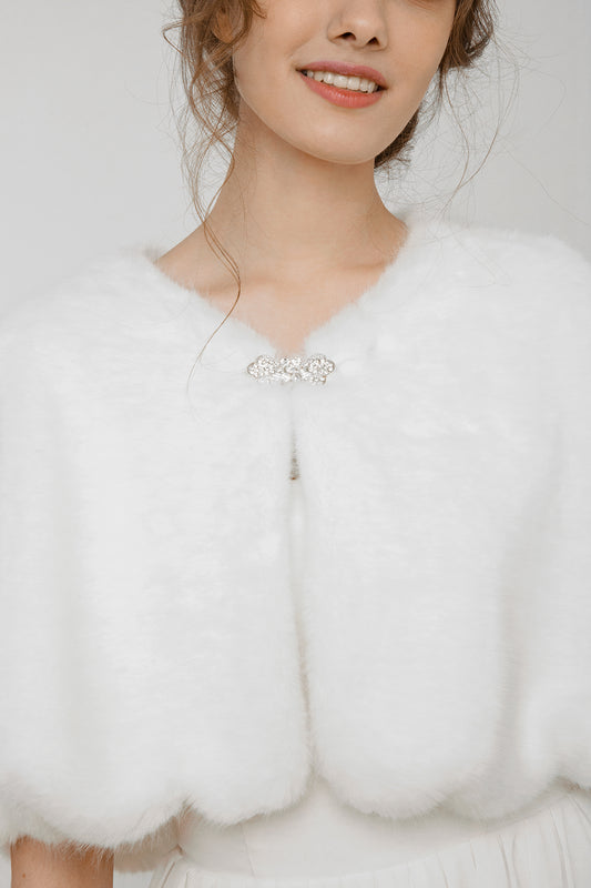 Faux fur wrap • faux fur • bridal cape • wedding cape
