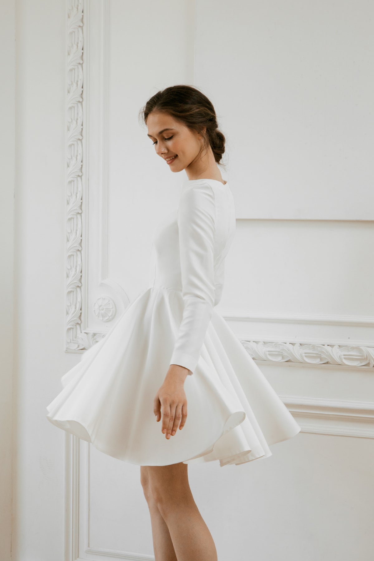 short wedding dress long sleeve Vintage Ivory Long sleeves Lace Short Wedding Dress with Appliques